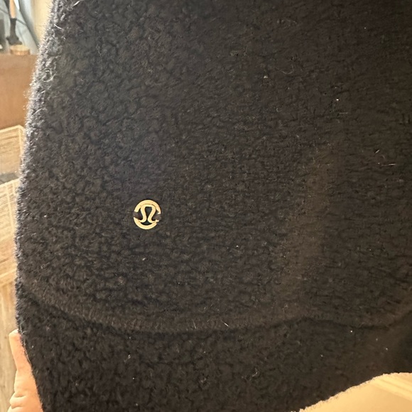 Lulu lemon hooded fuzzy zip up - Picture 4 of 4